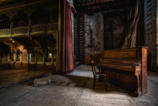 Bild på Show, interrupted