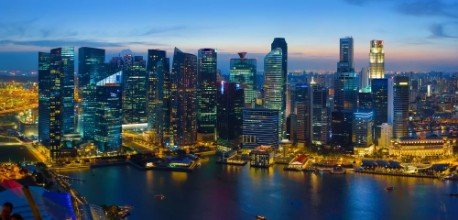 Bild på Centrala Singapore på natten