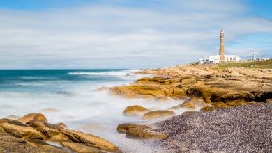 Bild på Lighthouse from Uruguay in Cabo Polonio Long-exposure beach waves walk
