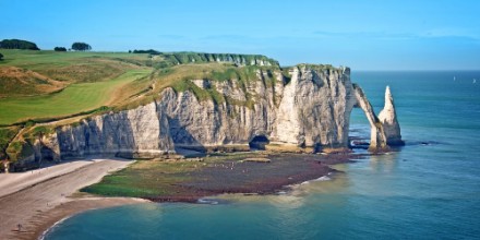 Bild på The cliff of Etretat Normandy France