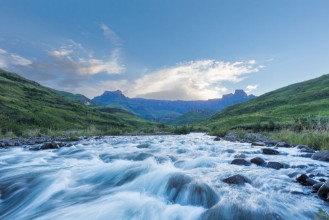 Afbeeldingen van Tugela River flow fast