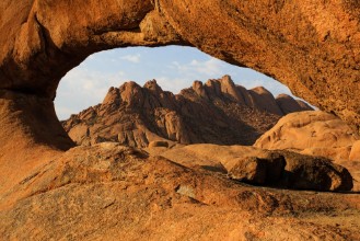 Bild på Granit toppar Namibia