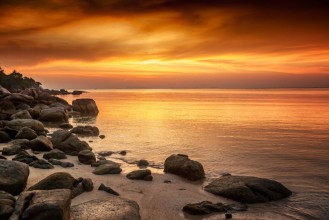 Afbeeldingen van Rotsachtige strand