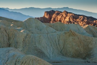 Bild på Sunset at Death Valley Zabriskie Point CA