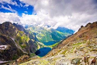 Afbeeldingen van Marine Eye and Black Pond Rysy mountain Tatras Poland Europe Mountain landscape Two lakes in mountains road to the Rysy