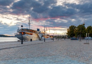 Image de Stockholm City embankment at sunrise