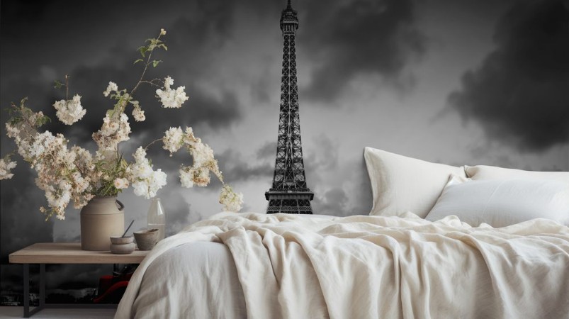 Image de Effel Tower Paris France and retro red car Black and white