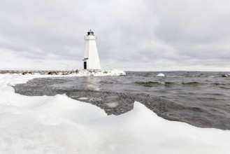 Lighthouse on Vattern Lake - f1770812 photowallpaper Wallpassion