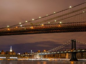 Brooklyn Bridge at Night photowallpaper Wallpassion