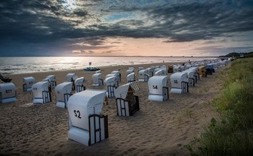 Beach Chairs at the Baltic Sea photowallpaper Wallpassion