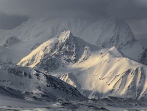 Hornsund Mountains at Svalbard photowallpaper Wallpassion