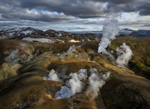 Mountain Hrafntinnusker on Iceland photowallpaper Wallpassion