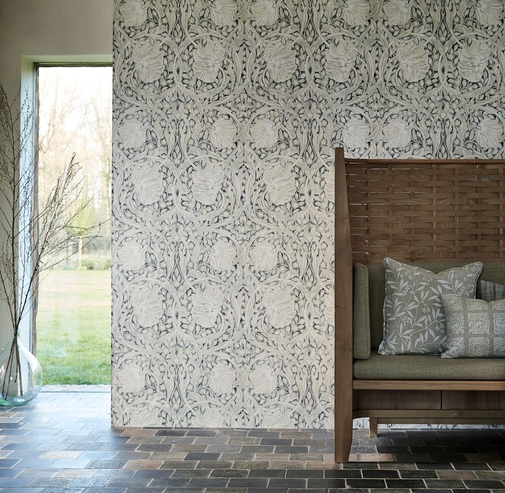 Pure Pimpernel Black Ink - DMPN216539 wallpaper William Morris