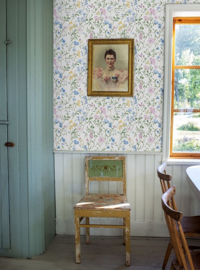 Снимка на Solbritt White - 1043101-03