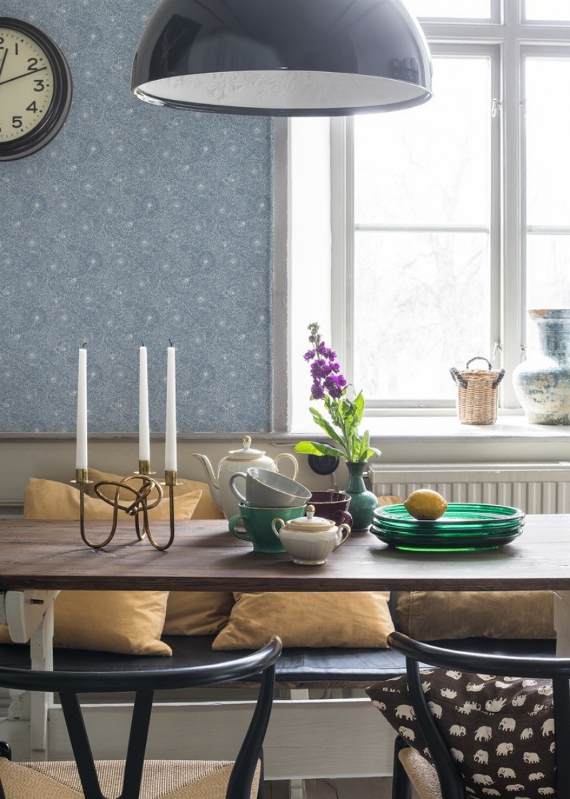 Picture of Bees and Flowers in Light Blue - 1032001-06