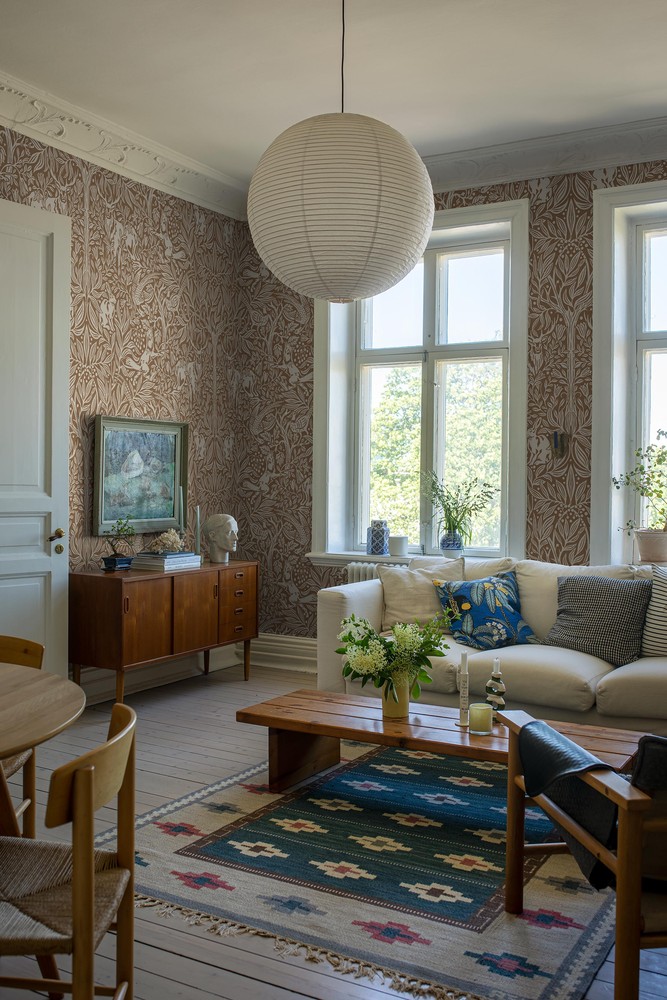 Under the Elder Tree Grand wallpaper Boråstapeter