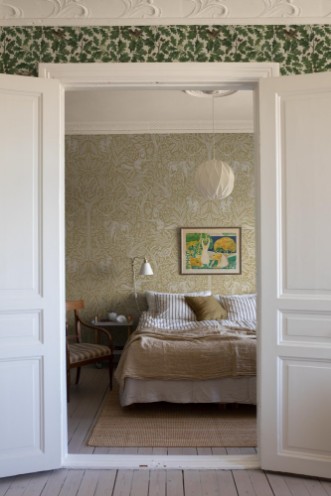 Under the Elder Tree Grand wallpaper Boråstapeter